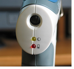 ColdHeat Freestyle Glue Gun (Image property of OhGizmo)