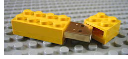 LEGO Flash Drive (Image courtesy Brickshelf)