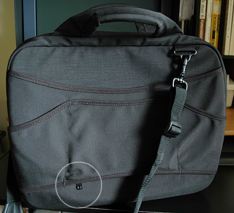 Tom Bihn Empire Builder (Image property of OhGizmo!)