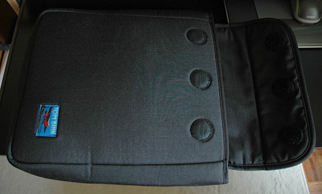 Tom Bihn Soft Cell (Image property of OhGizmo!)