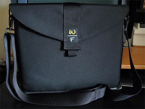 WaterField Designs SleeveCase (Image property of OhGizmo)