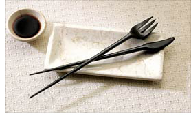 Fusion Flatware (Image courtesy Cooking Enthusiast)