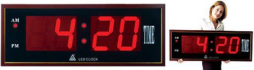 Big Ben LED Wall Clock (Image courtesy Gadget Universe)