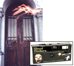 Ghost Finder Camera (Image courtesy HalloweenOnly.com)