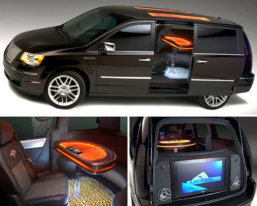 Chrysler Town And Country Black Jack Edition (Images courtesy Autoblog)