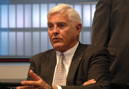 Bob Lutz - GM Vice Chairman (Image property of OhGizmo!)