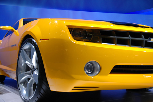 Camaro Bumblebee (Image property of OhGizmo!)