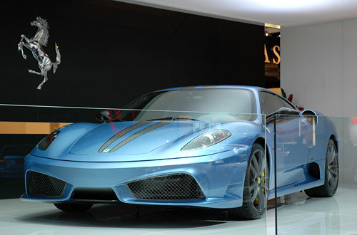 Ferrari 430 Scuderia (Image property of OhGizmo!)