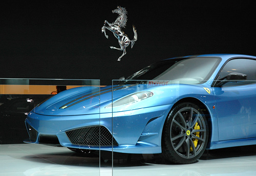 Ferrari 430 Scuderia (Image property of OhGizmo!)