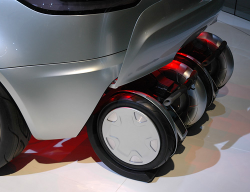 Saturn Flextreme Plug-in Concept (Images property OhGizmo!)