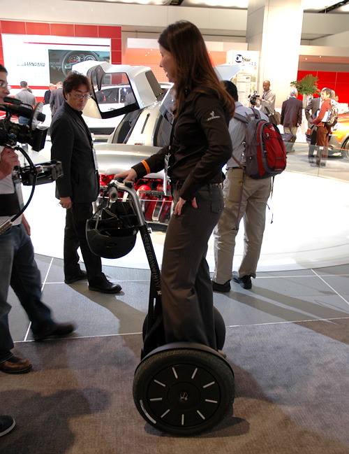Segway! (Images property OhGizmo!)