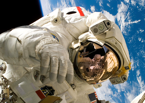 Piers Sellers Spacewalk (Image courtesy Wikimedia)