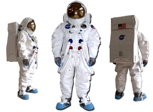 Apollo 11 Spacesuit Replica (Images courtesy The Space Store)