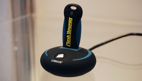 Corsair Flash Voyager Port (Image courtesy Les Numeriques)