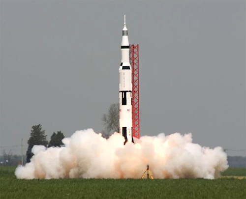 saturn 5 rocket take off