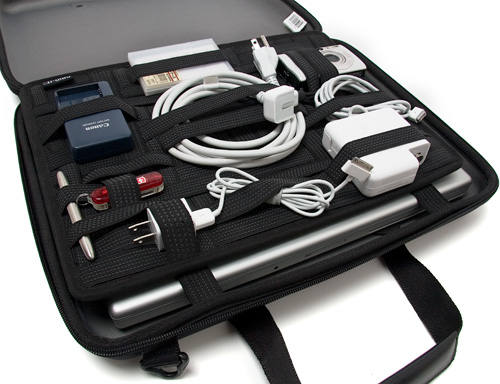 Cocoon 15" Laptop Case (Image property OhGizmo!)