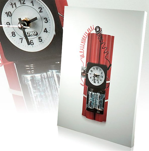 Sumo Canvas Clock Bomb (Image courtesy RED5)