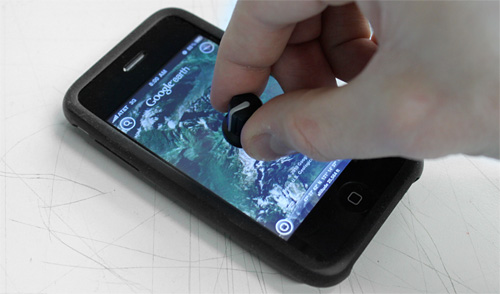 iphone_knob iPhone Physical Touchscreen Knobs (Image courtesy dsLabs)