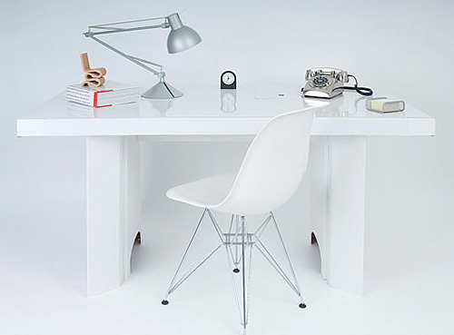 Paperweight Desk (Image courtesy nigel's eco store)