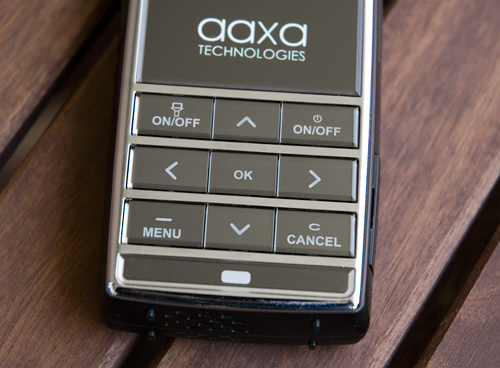 AAXA L1 Laser Pico Projector (Image property OhGizmo!)