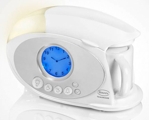 teasmade Swan Teasmade, The Clock and Tea Maker (Image courtesy MenKind)