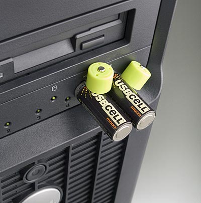 usbcell_batteries_desk