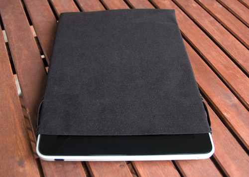 WaterField Designs iPad Slip Case & Suede Jacket (Image property OhGizmo!)
