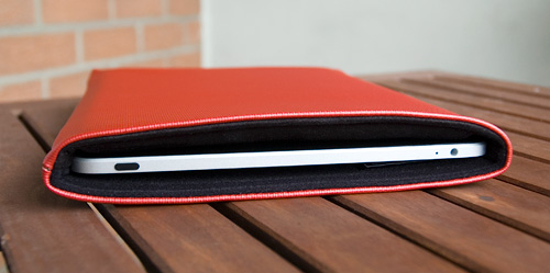 WaterField Designs iPad Slip Case & Suede Jacket (Image property OhGizmo!)