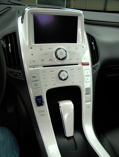Chevy Volt (Image property OhGizmo!)