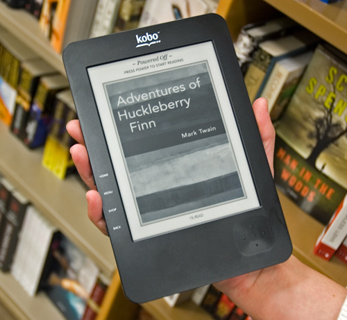 Second Generation Kobo eReader (Image property OhGizmo!)