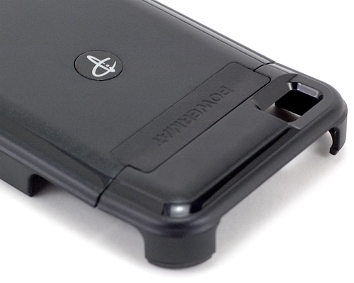 Powermat Wireless Charging System For The iPhone 4 (Image property OhGizmo!)