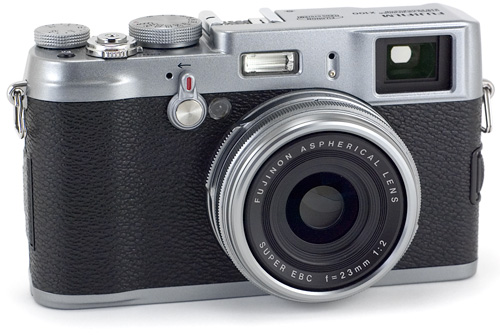 Fujifilm FinePix X100 (Image property OhGizmo!)
