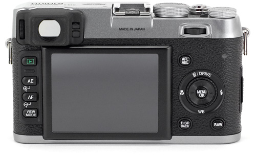 Fujifilm FinePix X100 (Image property OhGizmo!)