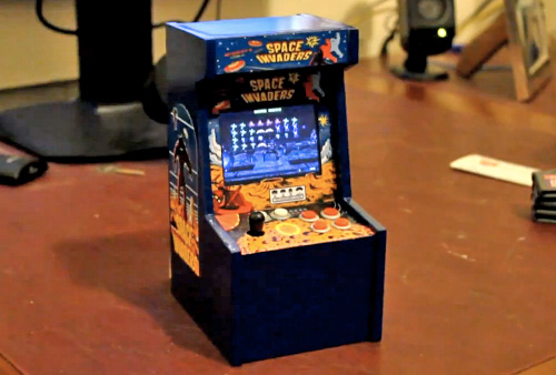 Space Invaders Mini Arcade Cabinet (Image courtesy vcoleiro1)