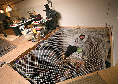 Mesh Hammock Bed (Image courtesy NY Nerd)