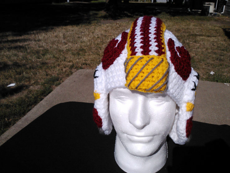 x-wing-fighter-hat-2