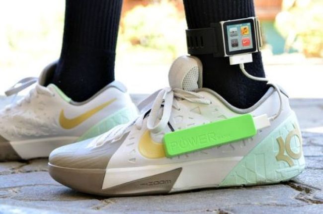 Mobile-device-charging-shoe-by-Angelo-Casimiro