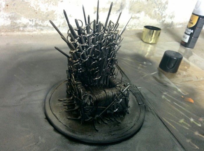 Game of Thrones Phone Stand