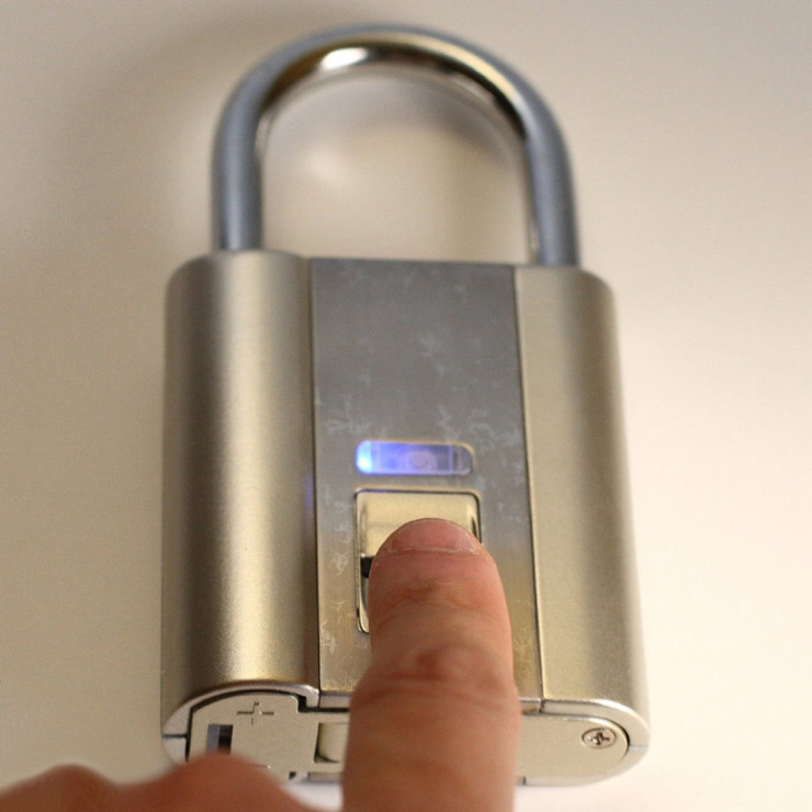 ifingerlock-biometric-fingerprint-padlock-xl