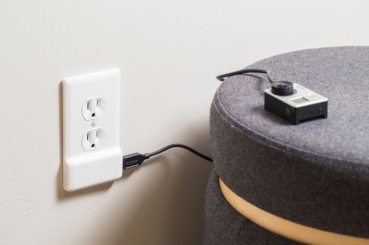 snappower-charger-usb-wall-outlet
