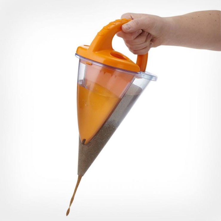 sand-funnel-mixes-water-sand-7301