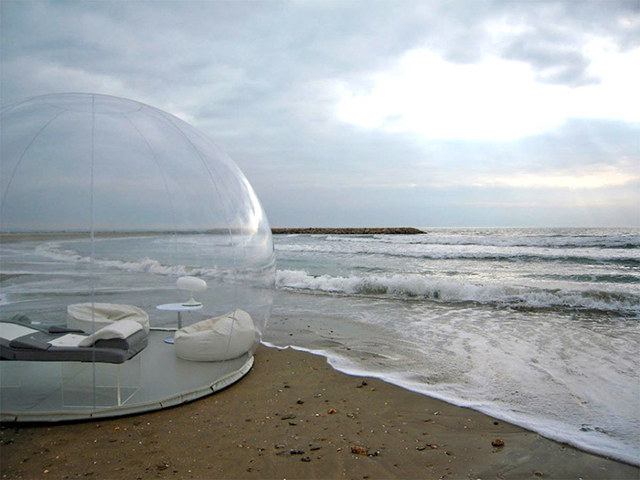 inflatable-bubble-tents-2